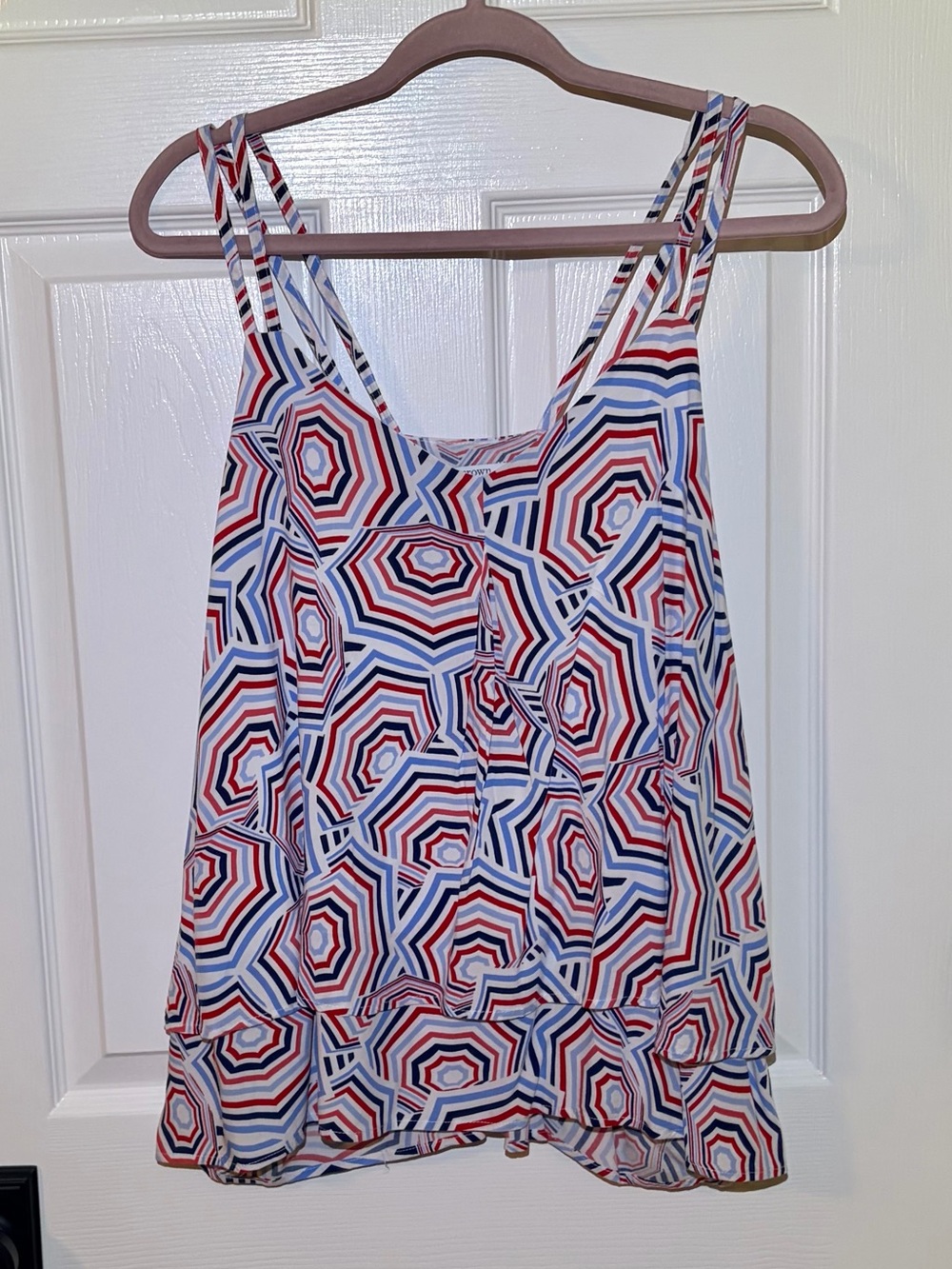 Like New Crown & Ivy Racerback Beach Umbrella Print Double Strap Top. XL
